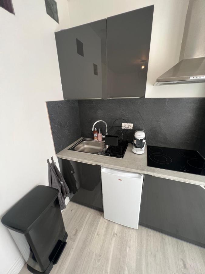 Apartment Location Near The Sacre-coeur